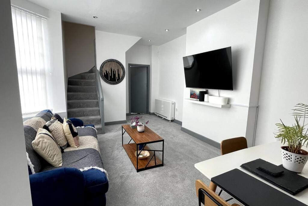 Luxury 2 Bed Duplex Apartment By Yo Room! - Leicester City- Free Parking Экстерьер фото