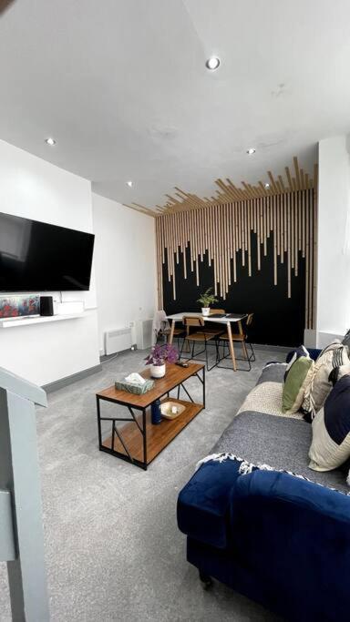 Luxury 2 Bed Duplex Apartment By Yo Room! - Leicester City- Free Parking Экстерьер фото